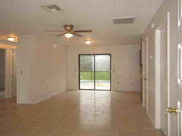 11348 Linden Dr - Photo 3 of 22