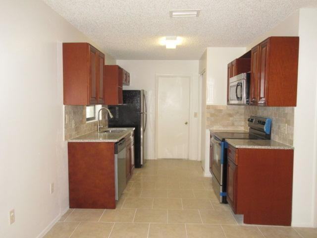 11348 Linden Dr - Photo 5 of 22