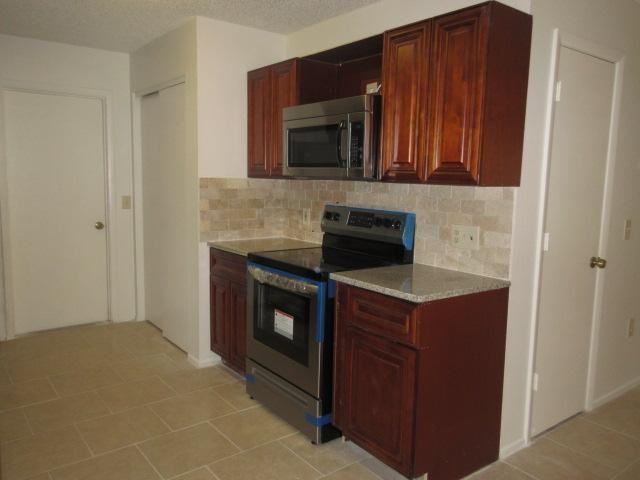 11348 Linden Dr - Photo 7 of 22