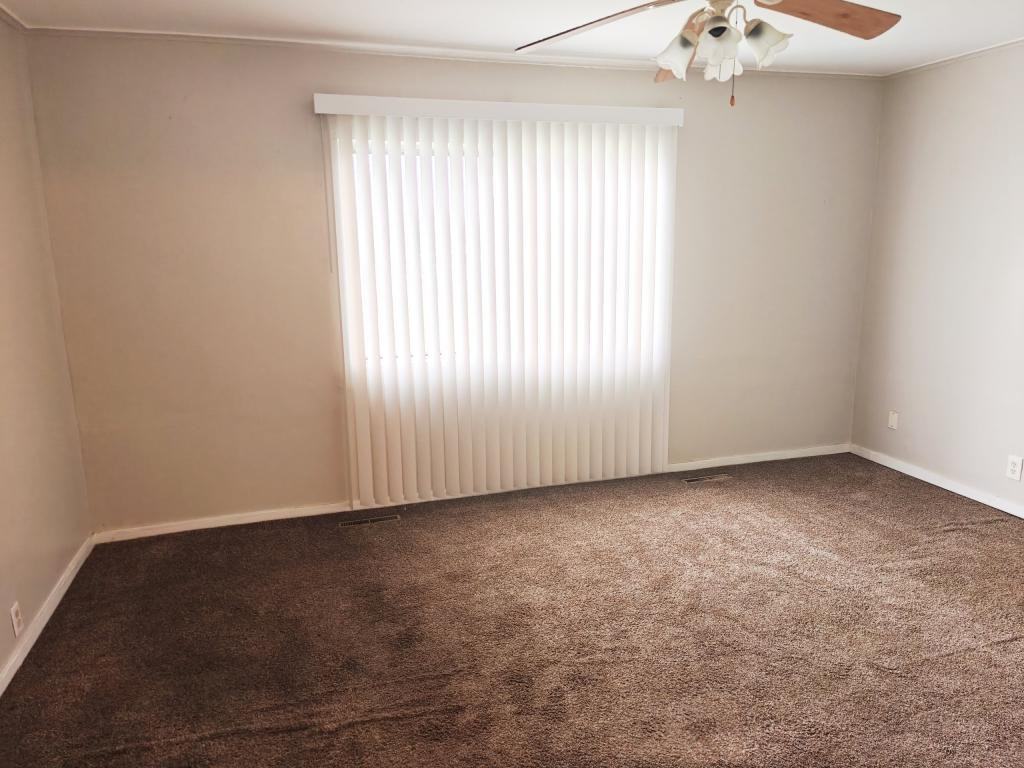 31820 Bay Ct - Photo 2 of 17