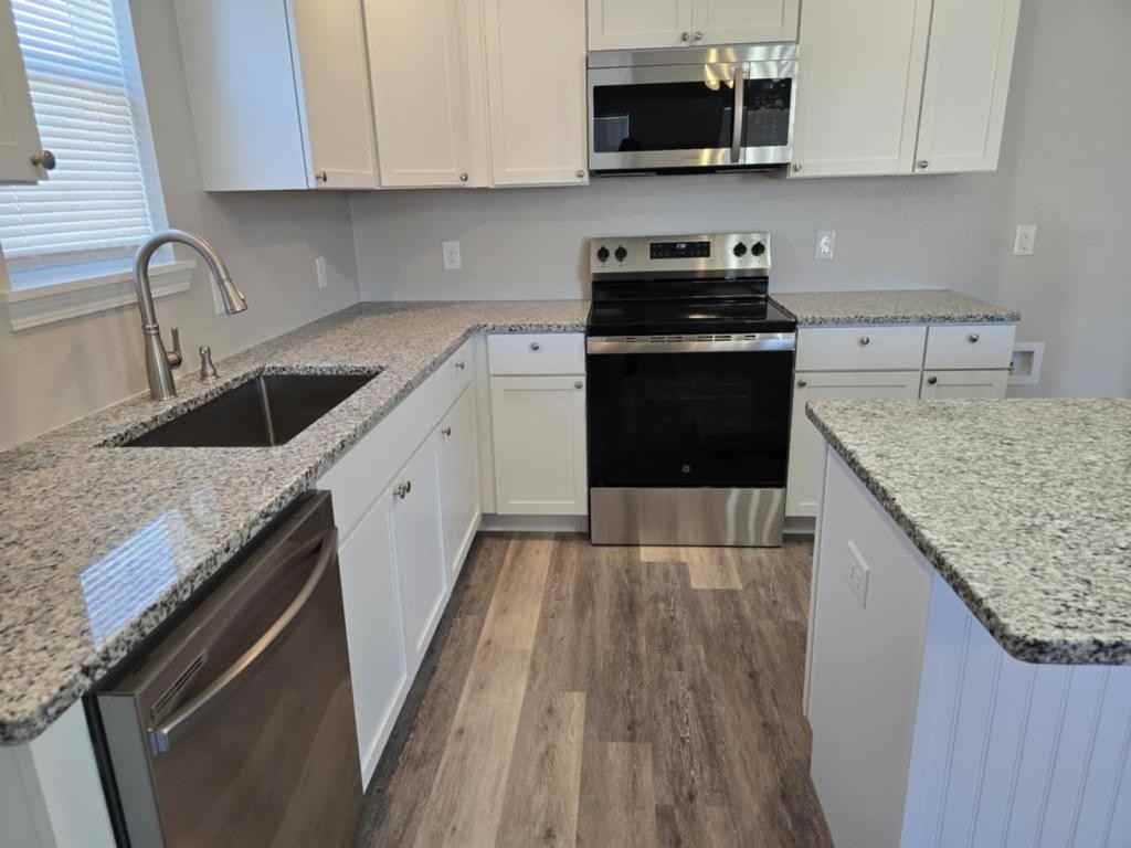 4115 W 57th St - Photo 5 of 16
