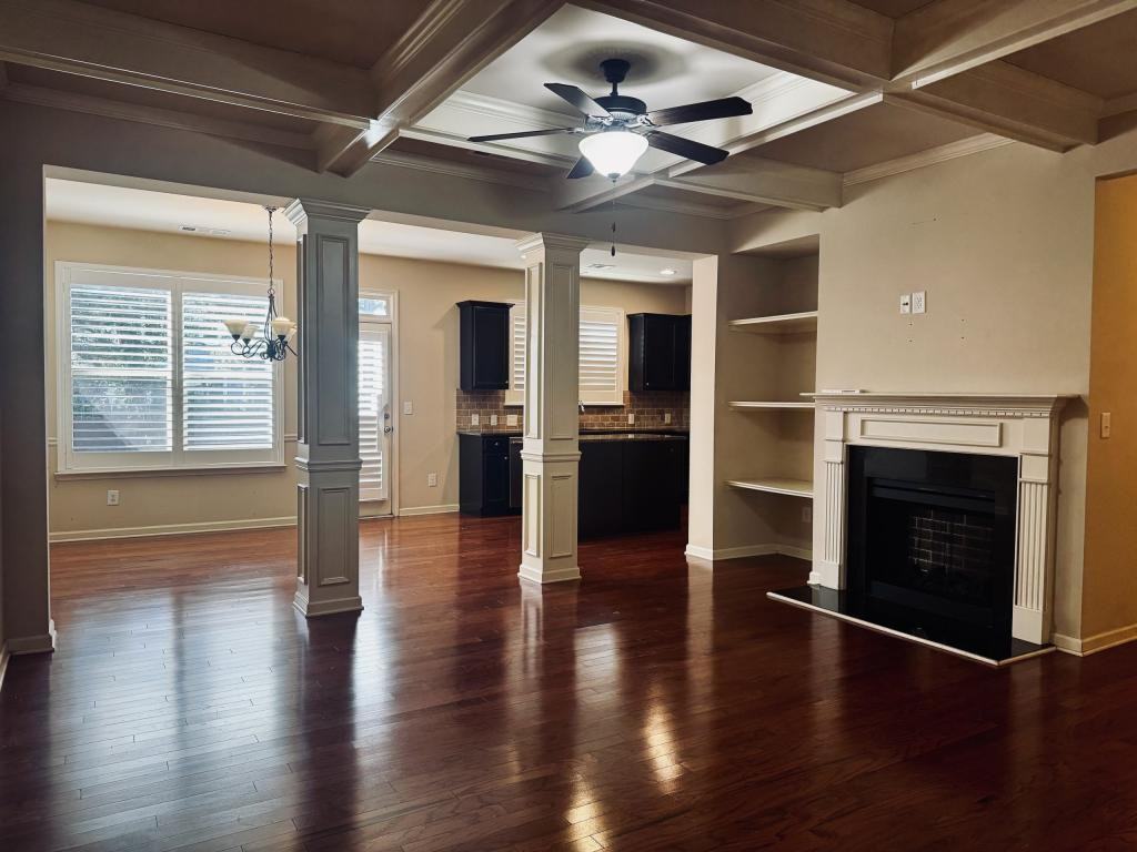 2214 Spicy Pine Ln - Photo 3 of 19