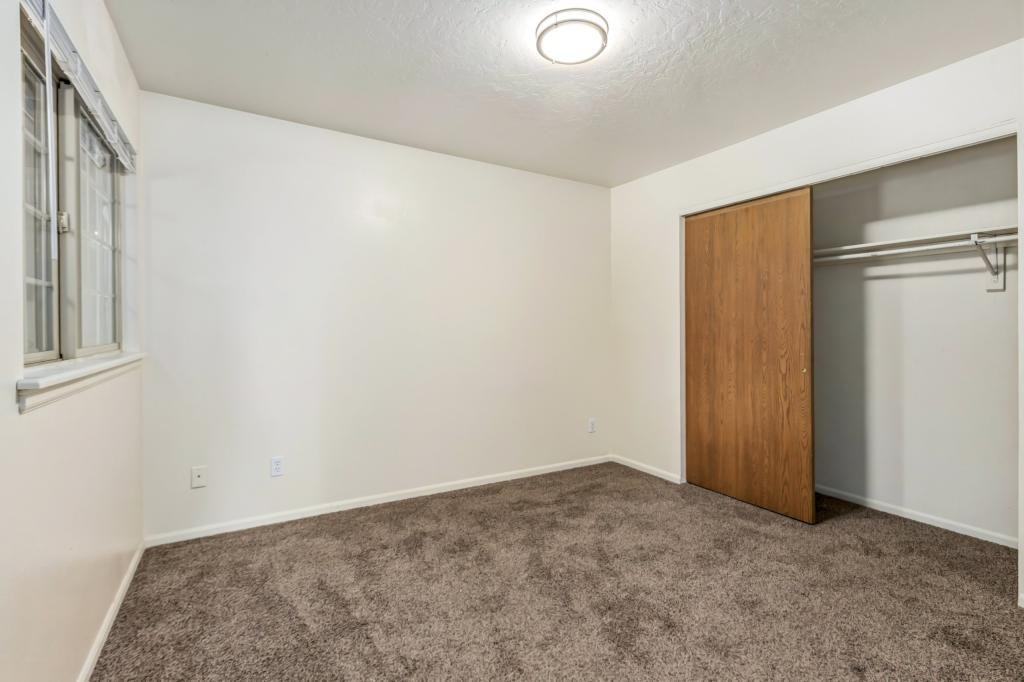 1412 10th St - Photo 3 of 10