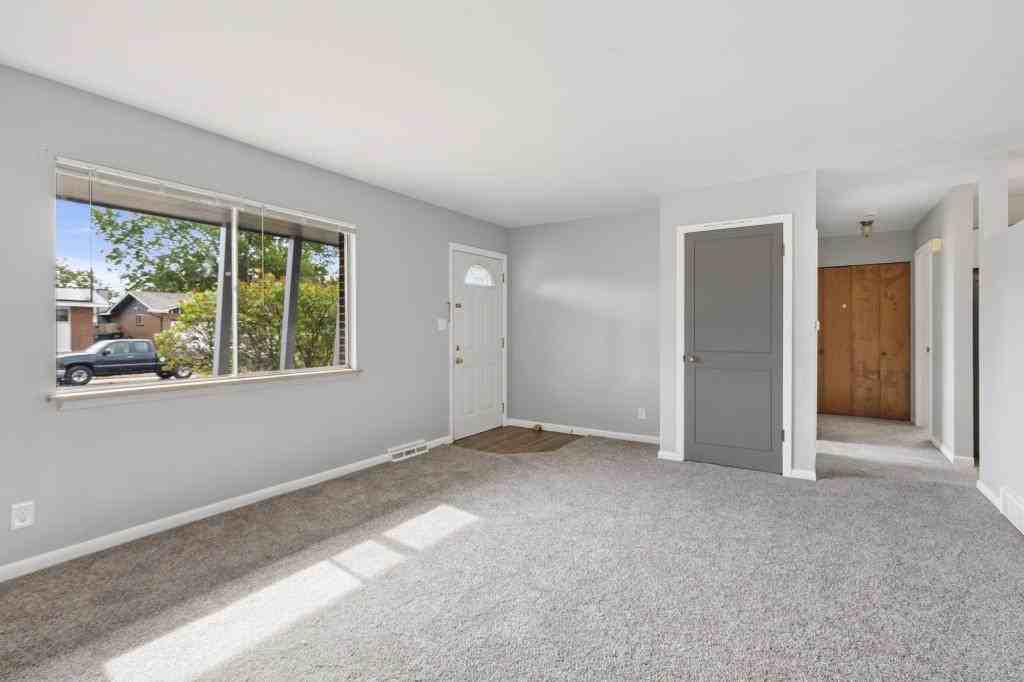 2853 15th Avenue Ct - Photo 3 of 15