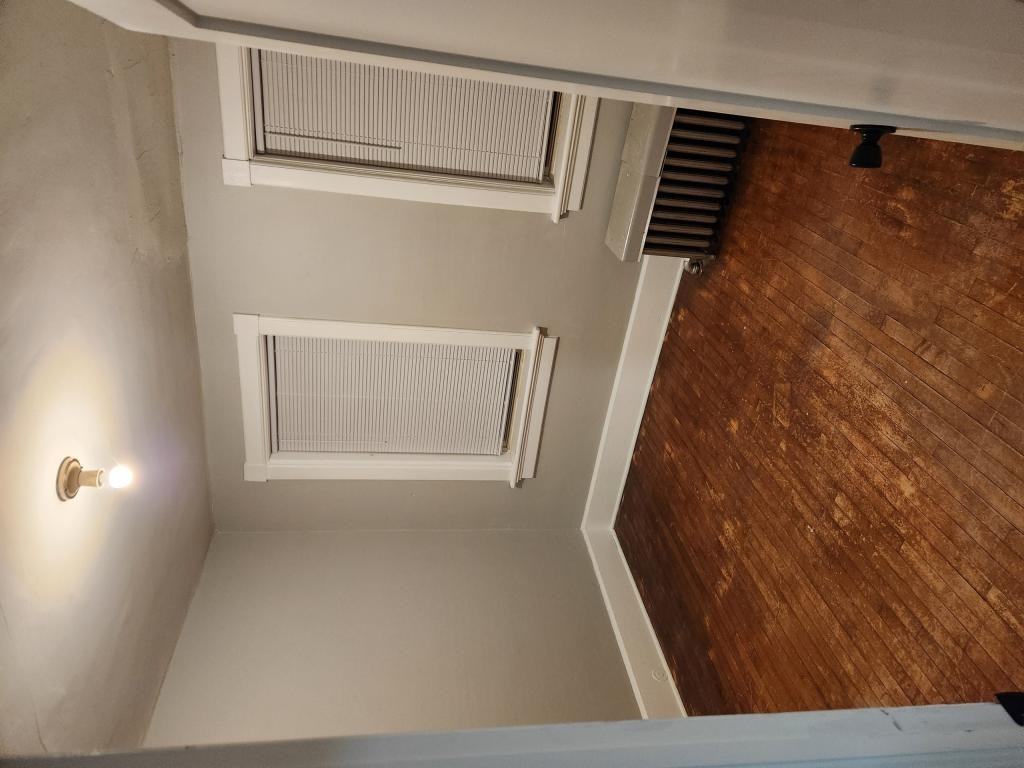 1019 S 22nd St - Photo 3 of 5