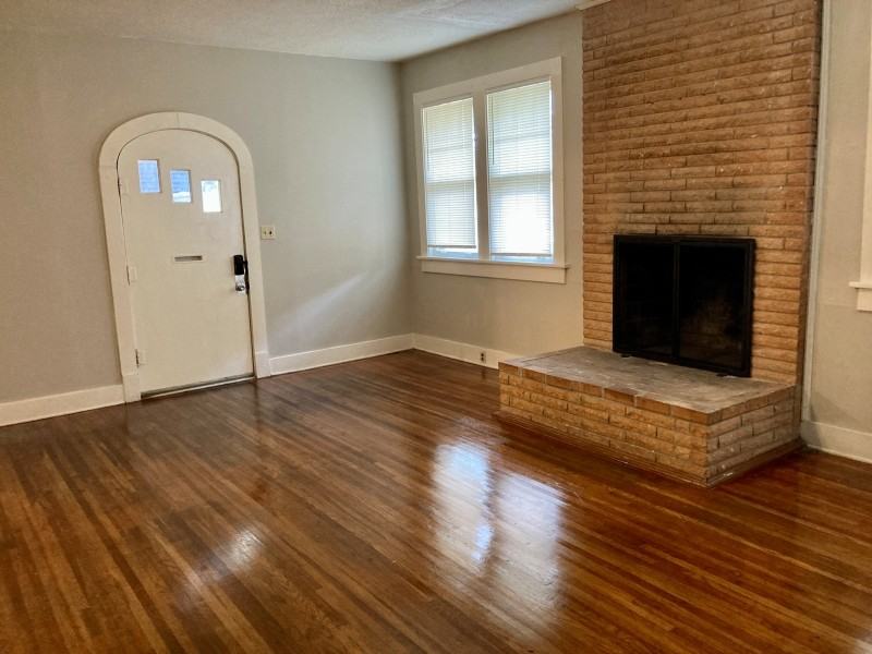 126 Pearl Ave - Photo 3 of 21