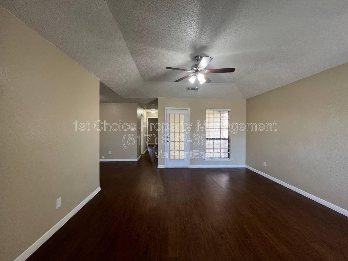 1116 Landsdale Ln - Photo 2 of 10