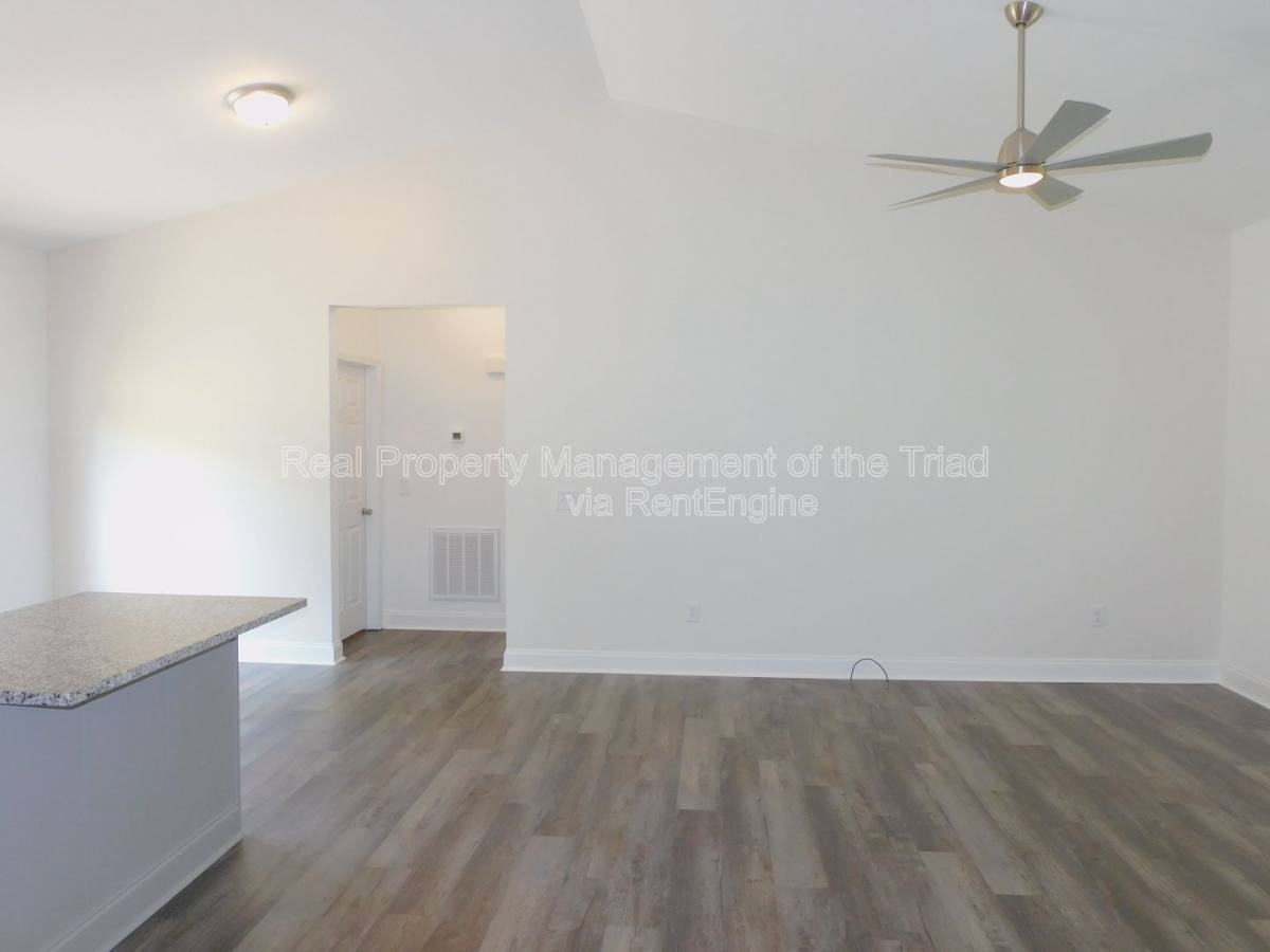 3773 Hinshaw Country Rd - Photo 3 of 10