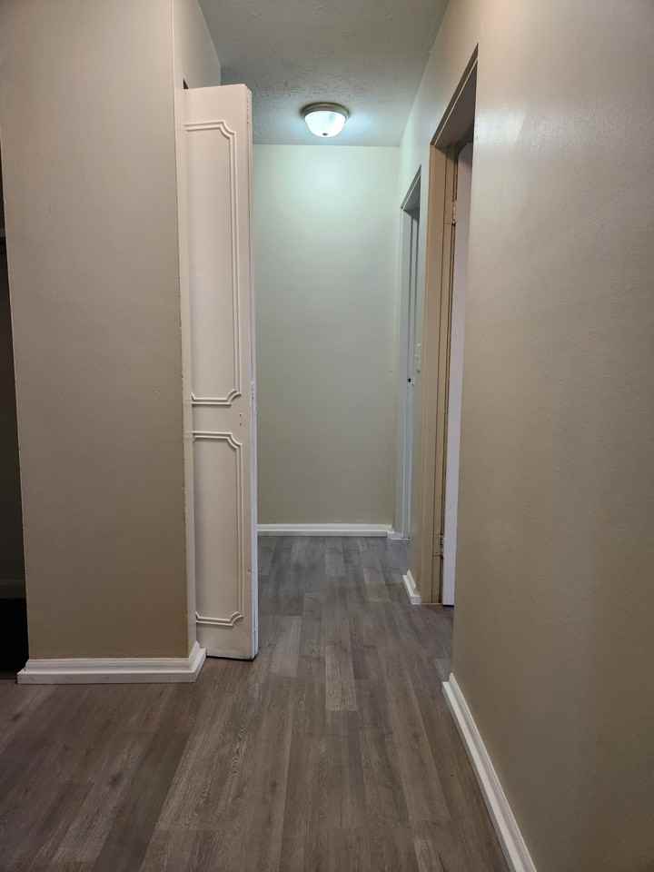 1912 Camp St Apt 2s - Photo 5 of 7