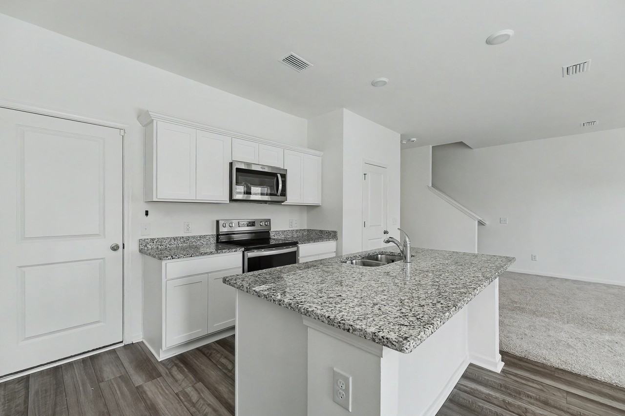 4418 Ocean Farm Dr - Photo 3 of 27