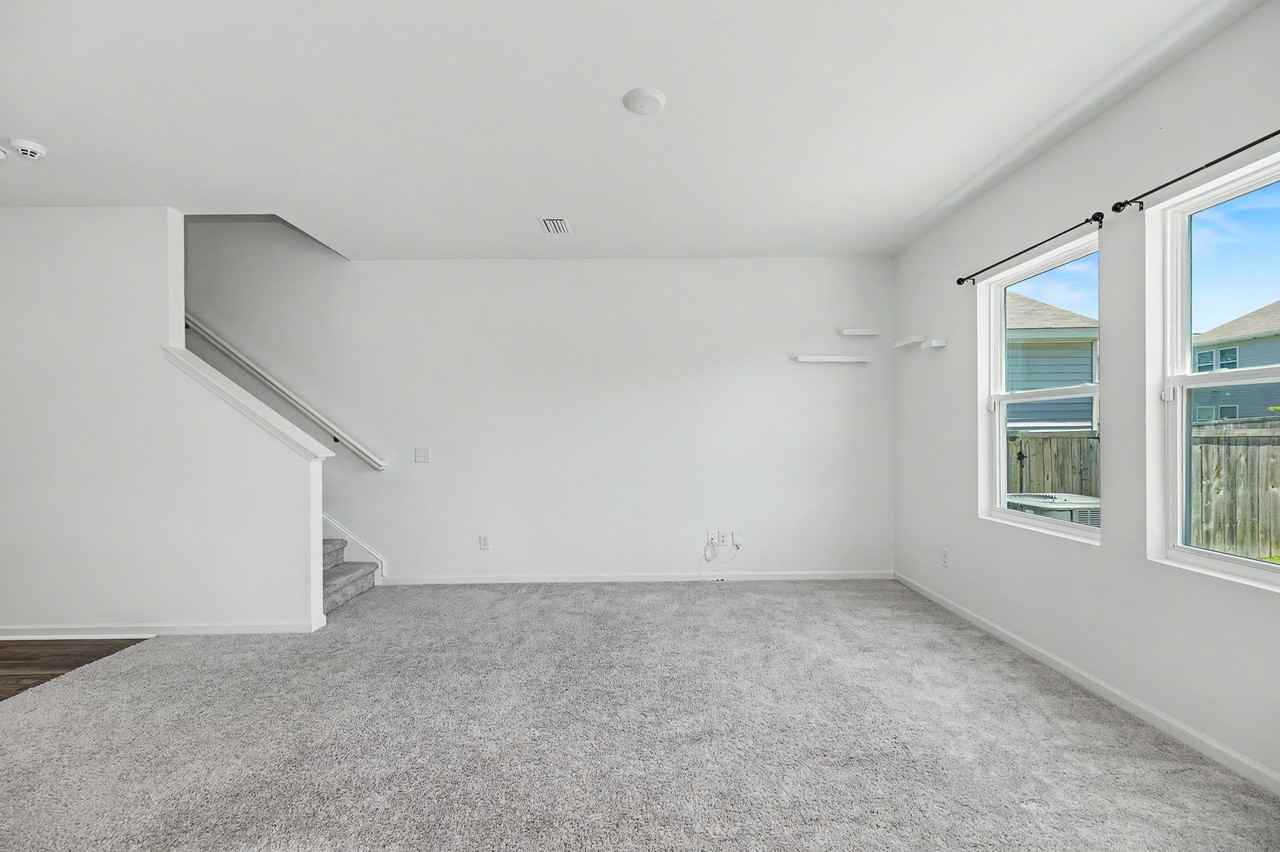 4418 Ocean Farm Dr - Photo 6 of 27