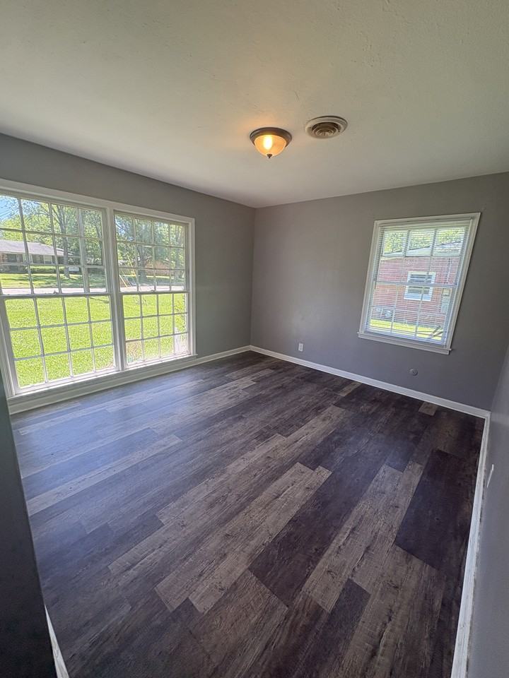 1219 Biscayne Dr - Photo 6 of 7