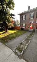 featured image of 1591 Lonsdale Ave #1
