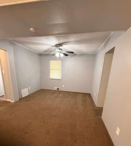 20426 Tracey St - Photo 7 of 13