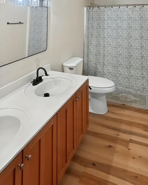 465 Lakeside Trl - Photo 3 of 14