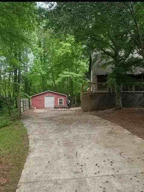 465 Lakeside Trl - Photo 4 of 14