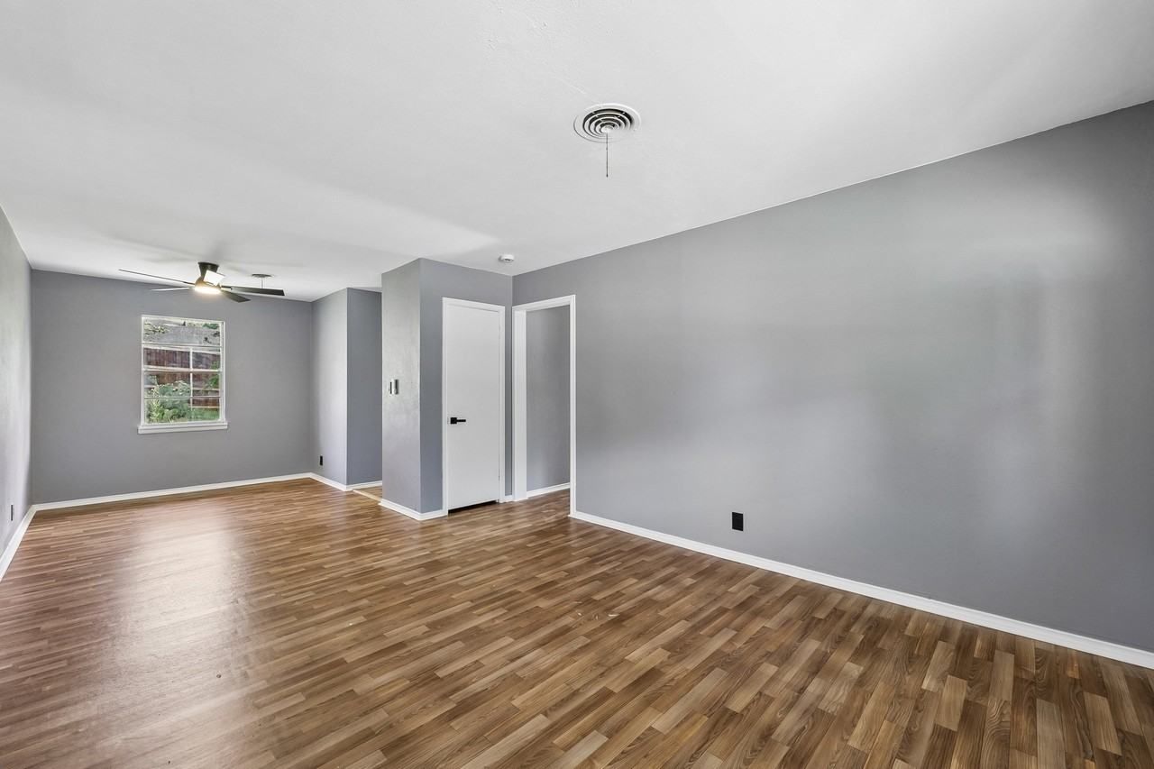 7940 Chaparral Dr - Photo 6 of 24