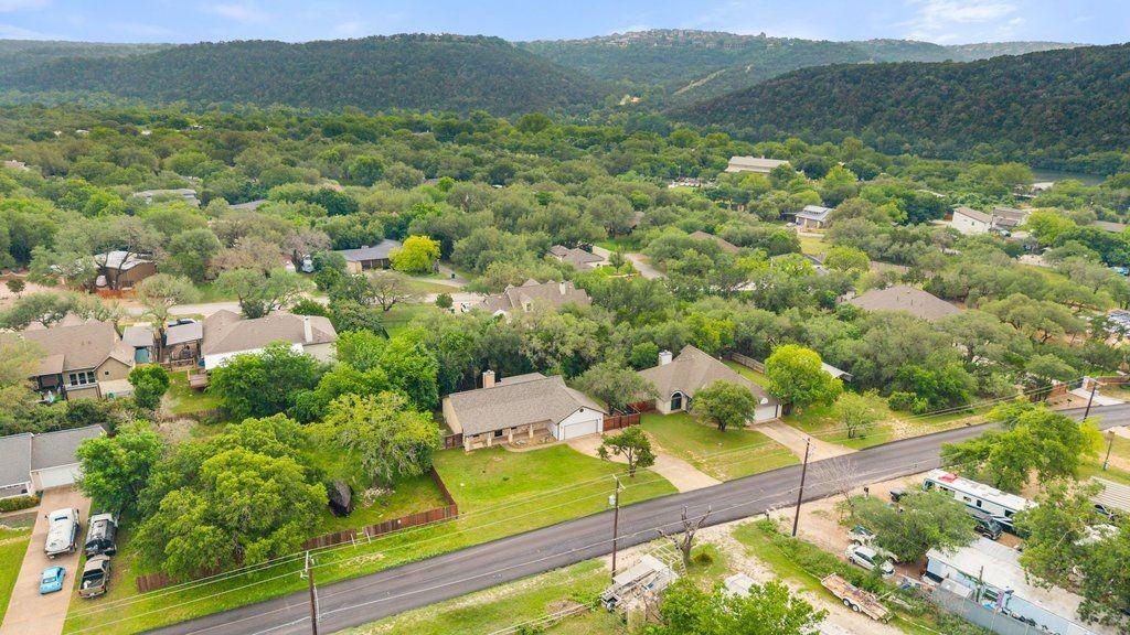 1301 S Quinlan Park Rd - Photo 5 of 24
