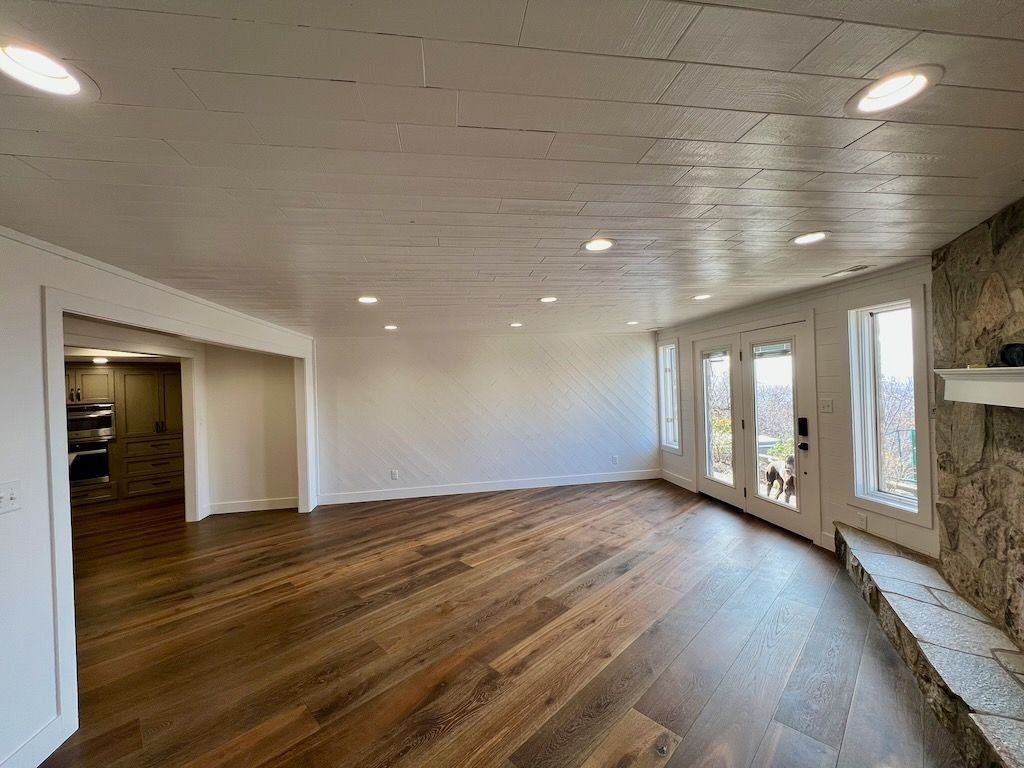 425 Lakeview Way - Photo 4 of 36