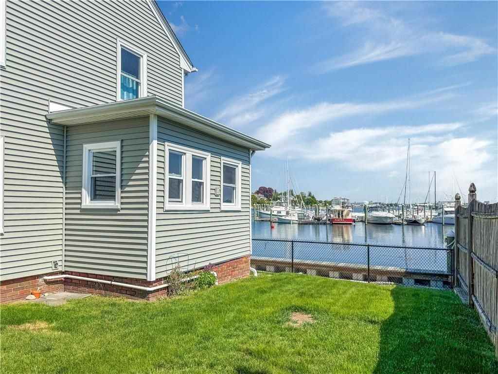 67 Ocean Ave - Photo 4 of 20