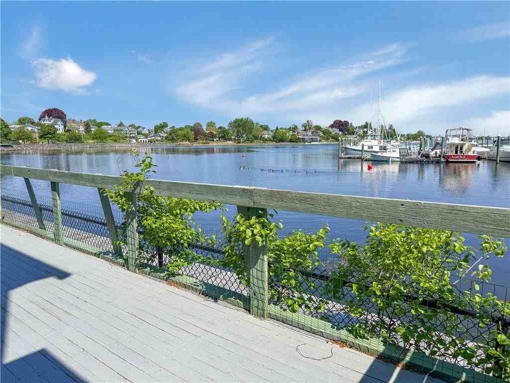 67 Ocean Ave - Photo 5 of 20