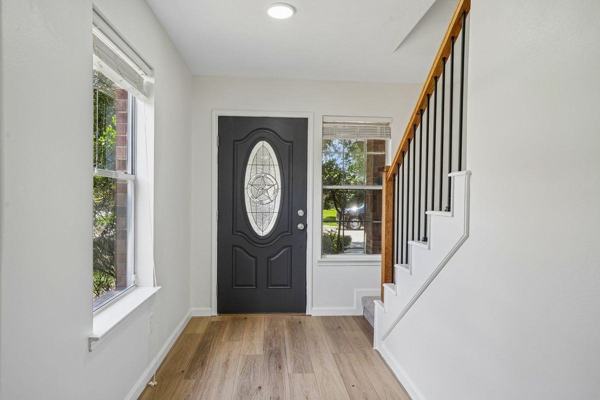 4419 Crossvine Ave - Photo 3 of 28