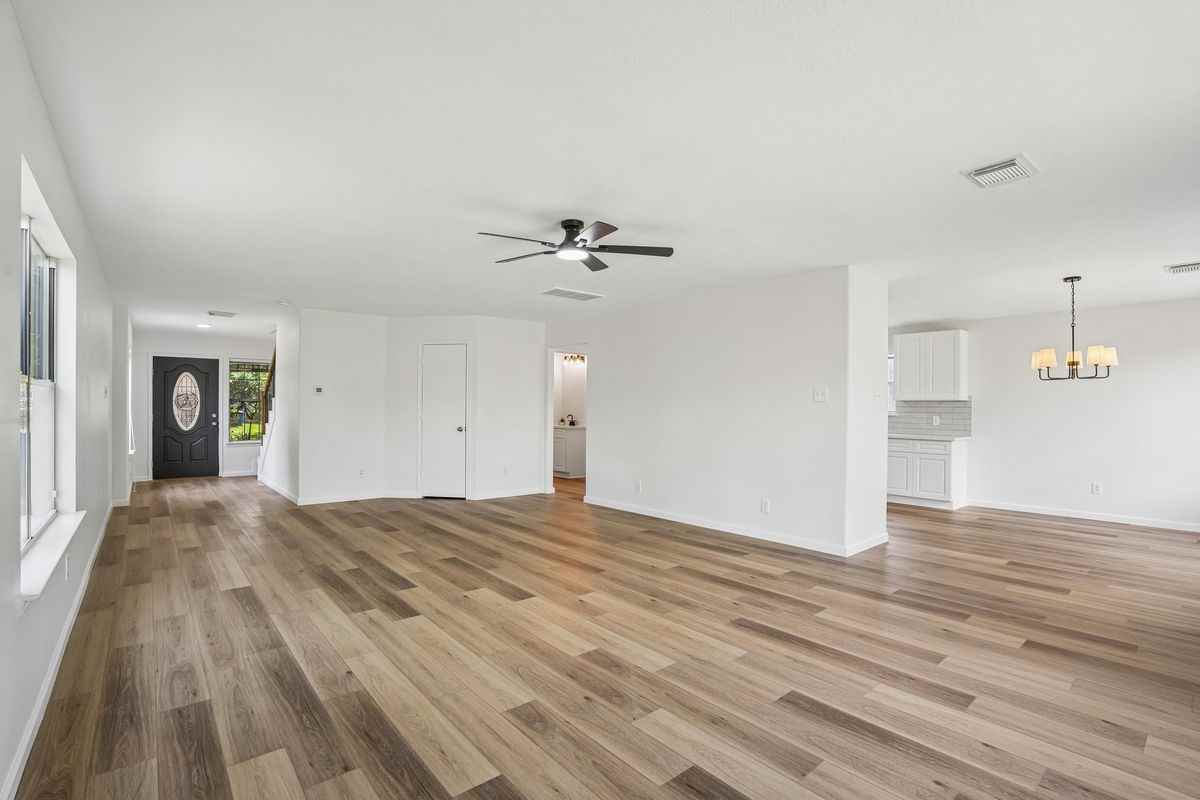 4419 Crossvine Ave - Photo 4 of 28