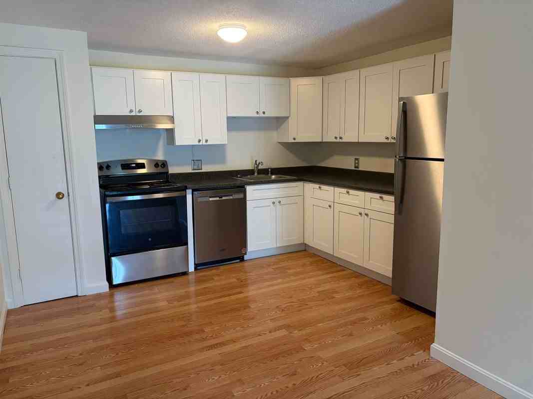 1007 White Cedar Blvd - Photo 6 of 28
