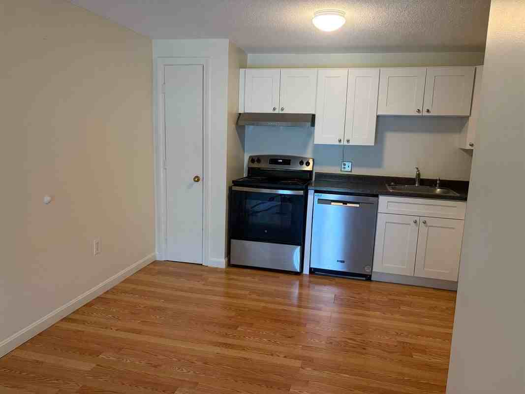 1007 White Cedar Blvd - Photo 7 of 28