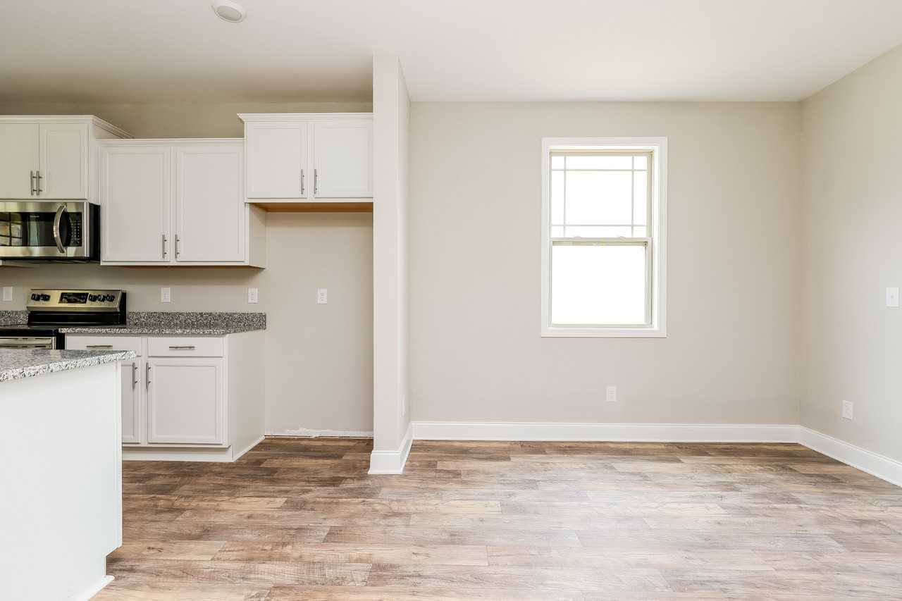 1204 Black Oak Cir - Photo 5 of 16