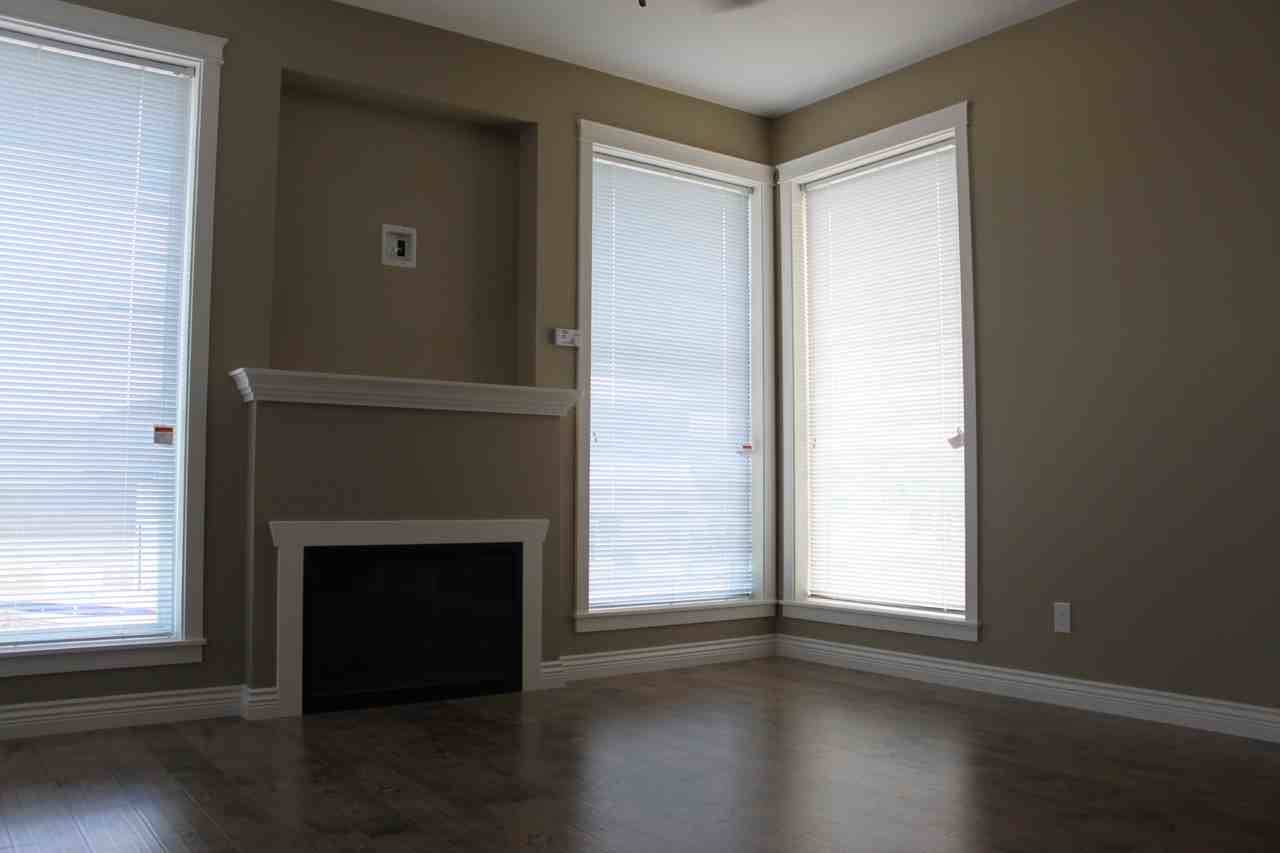 Petersen Place Apartments - Photo 5 of 10