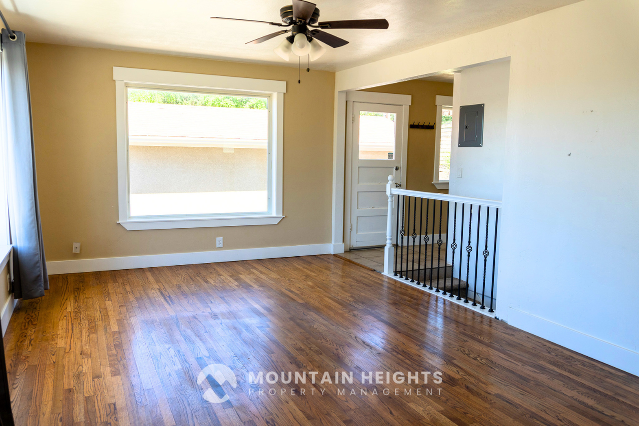 2949 South 2790 East Street - Photo 4 of 32