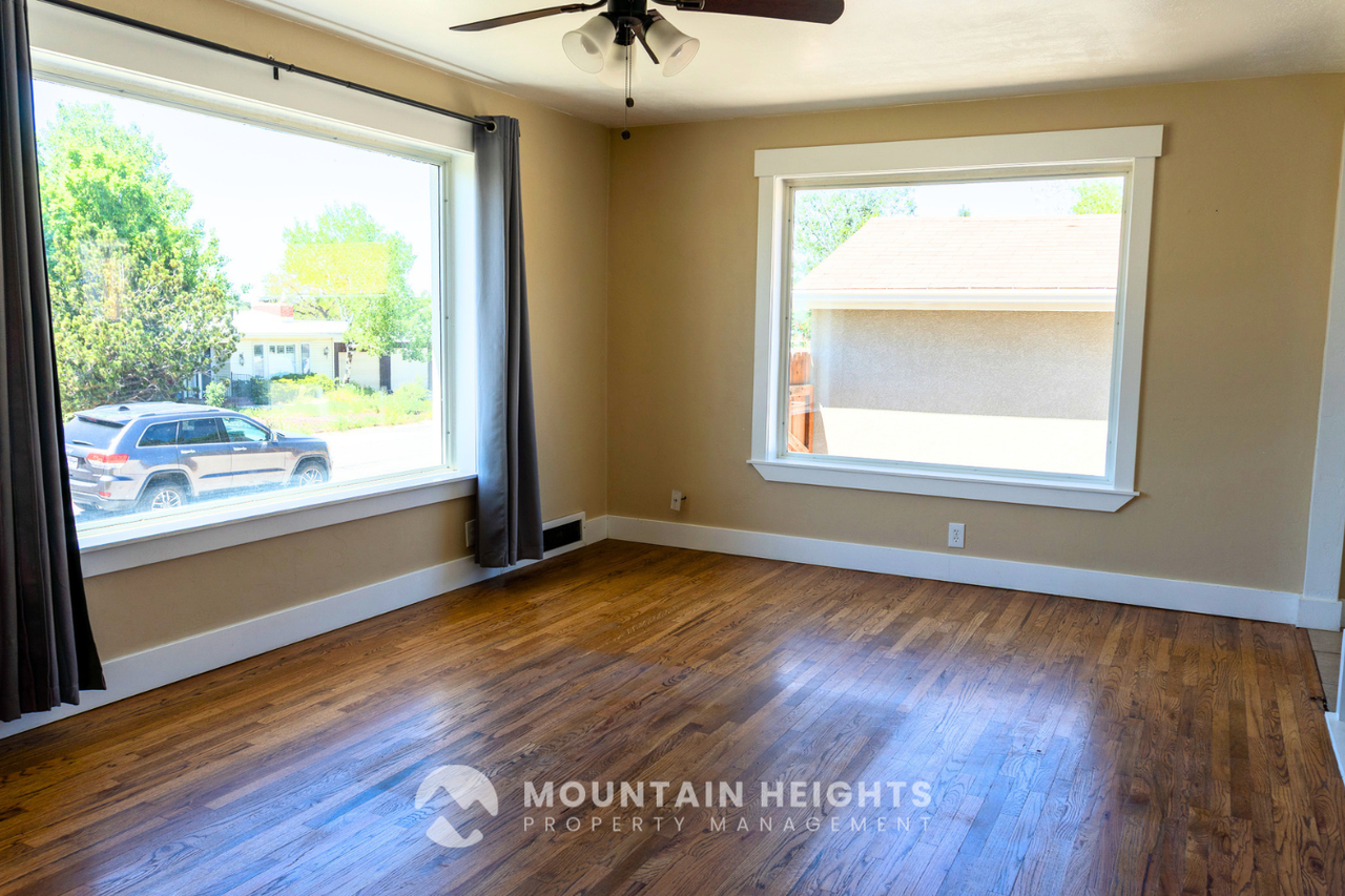 2949 South 2790 East Street - Photo 5 of 32