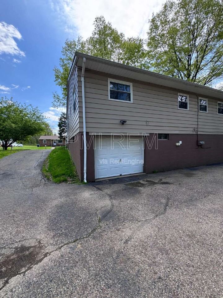 4020 Vira Rd - Photo 2 of 18