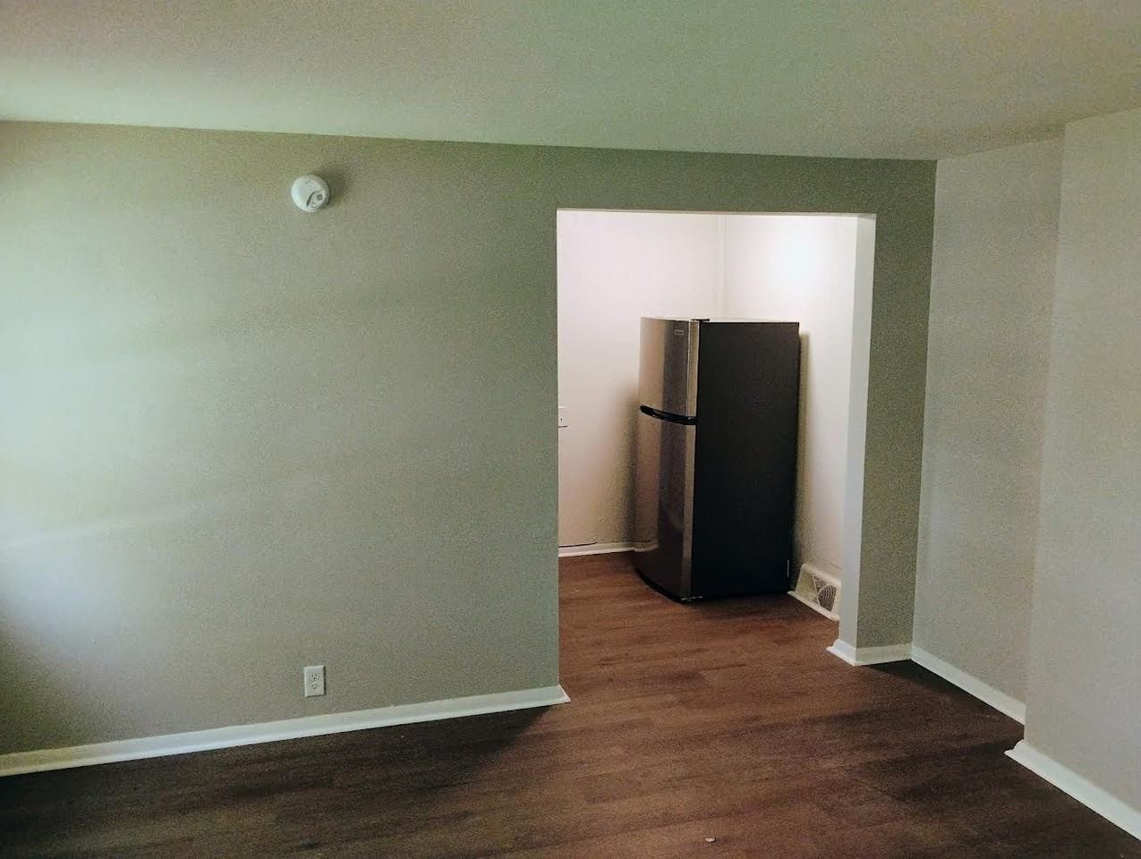 51 Mast Rd #5 - Photo 2 of 17