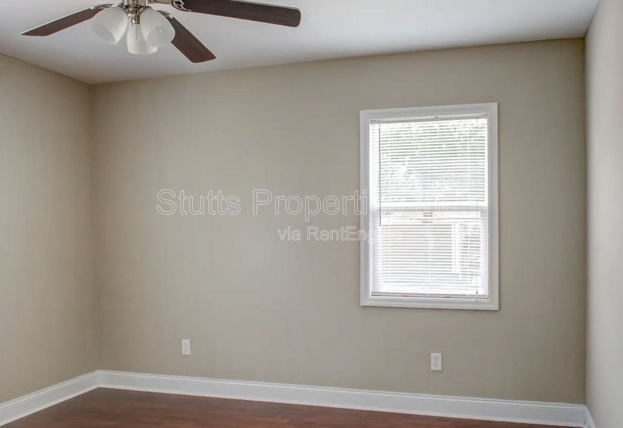 1246 Graham Ave #26 - Photo 6 of 15