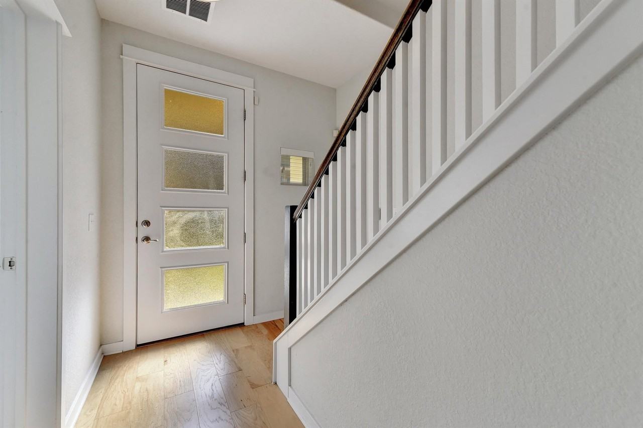 4622 Vaughan St - Photo 6 of 22