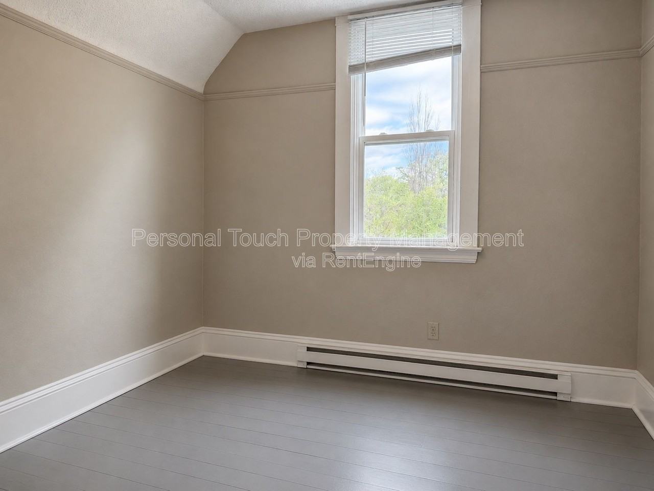 821 10th St N #2 - Photo 7 of 16