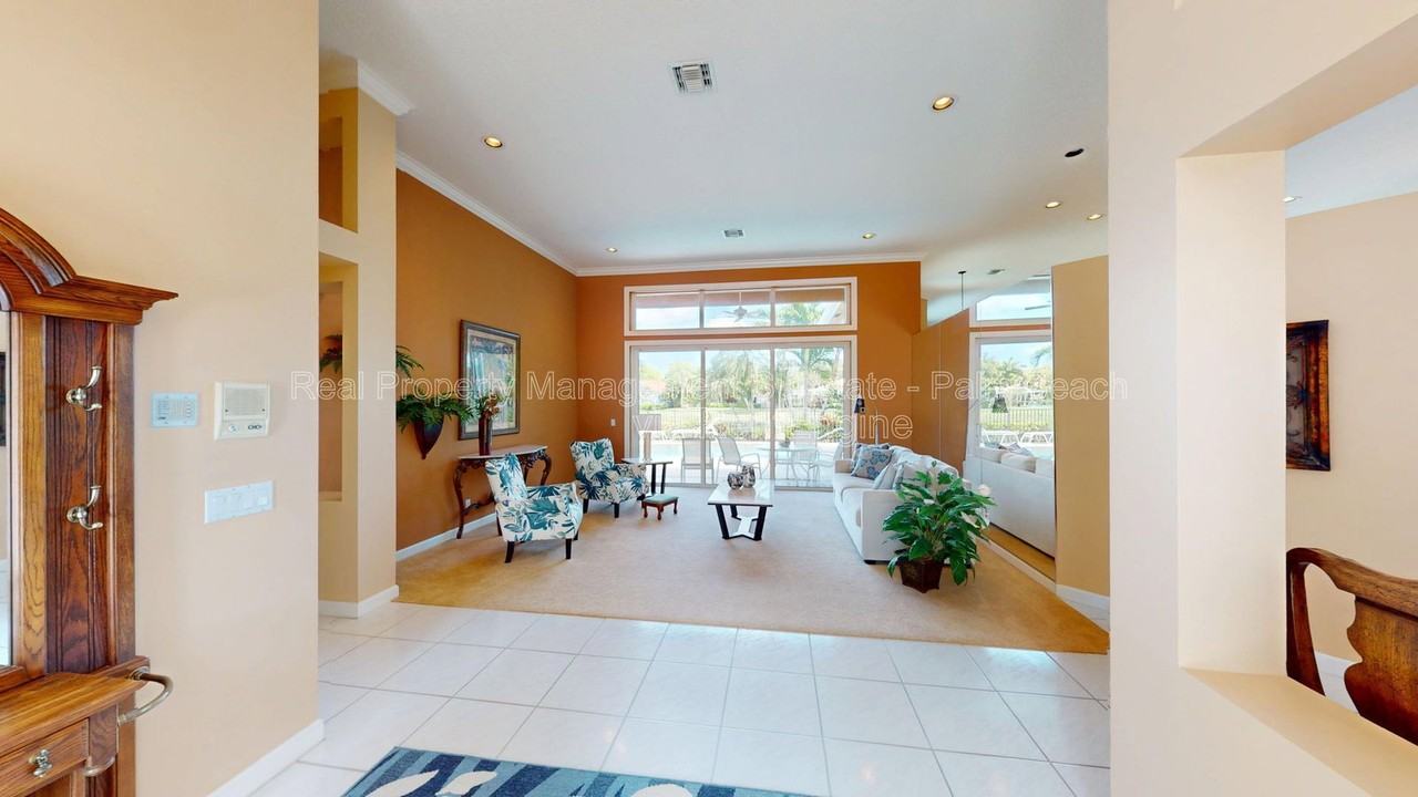71 Cayman Pl - Photo 5 of 47