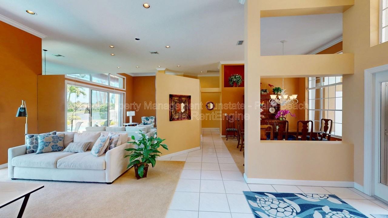 71 Cayman Pl - Photo 7 of 47