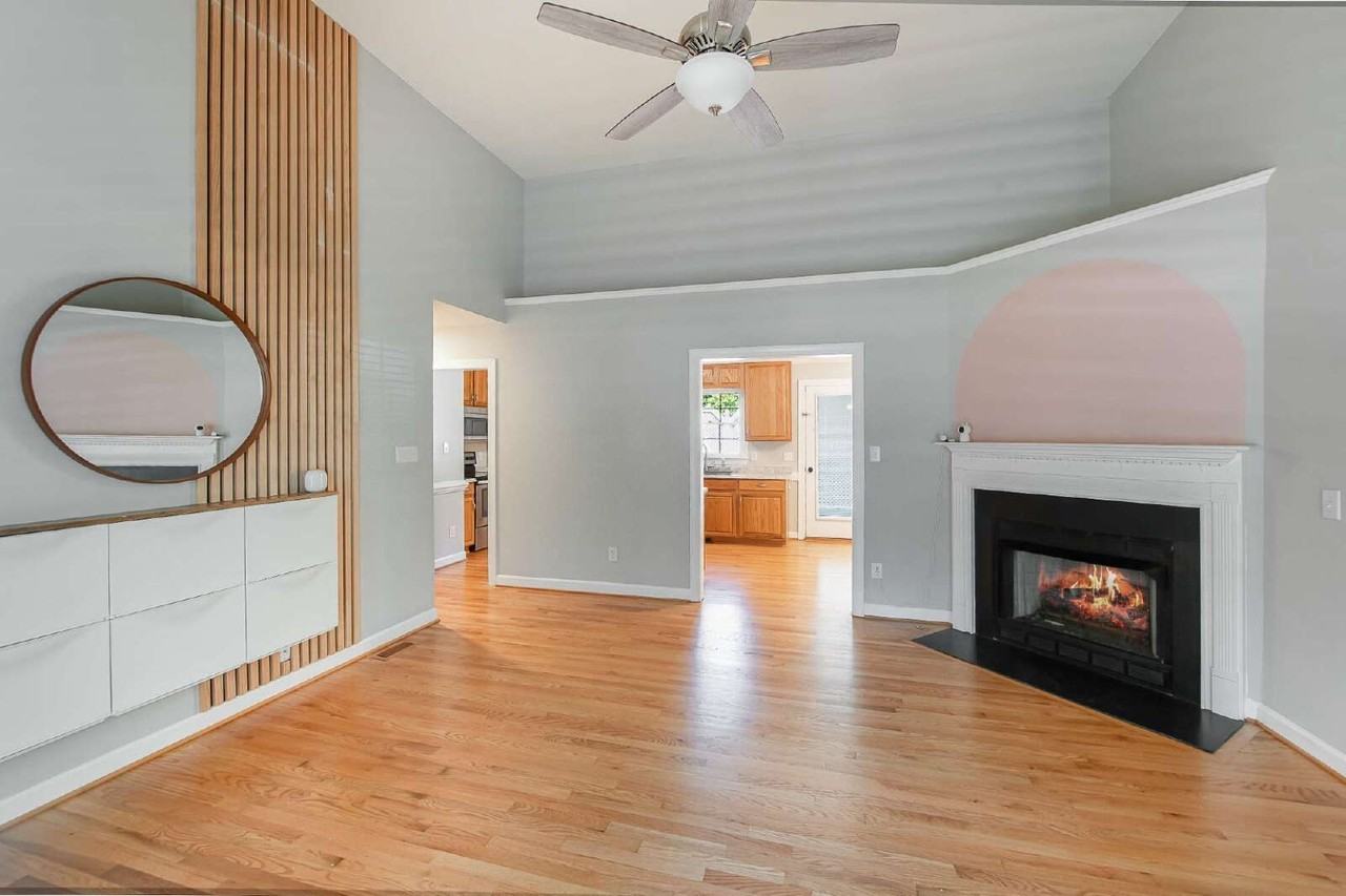103 Tarpley Way - Photo 6 of 29