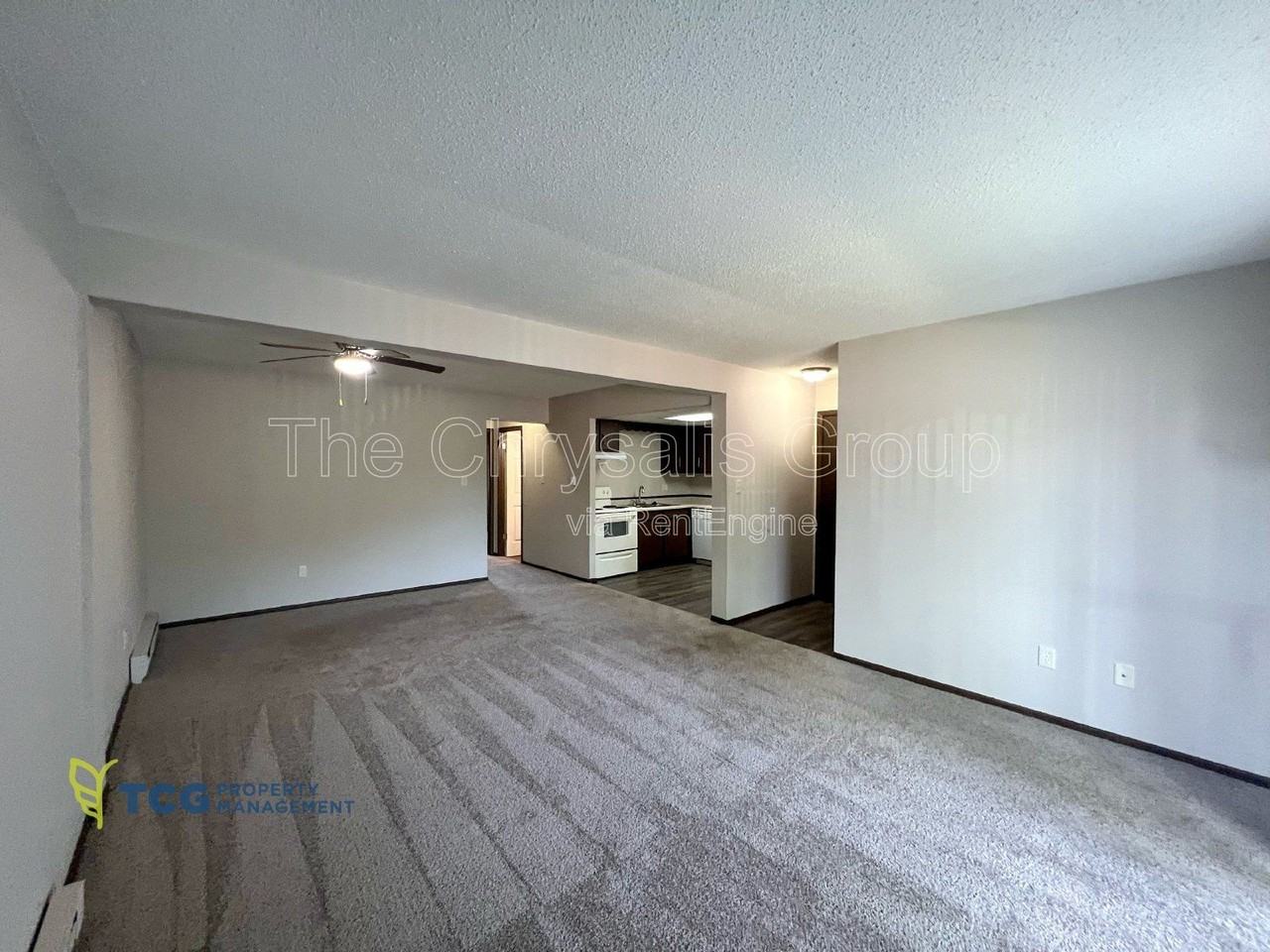 2404 Marquette Rd #7 - Photo 3 of 8