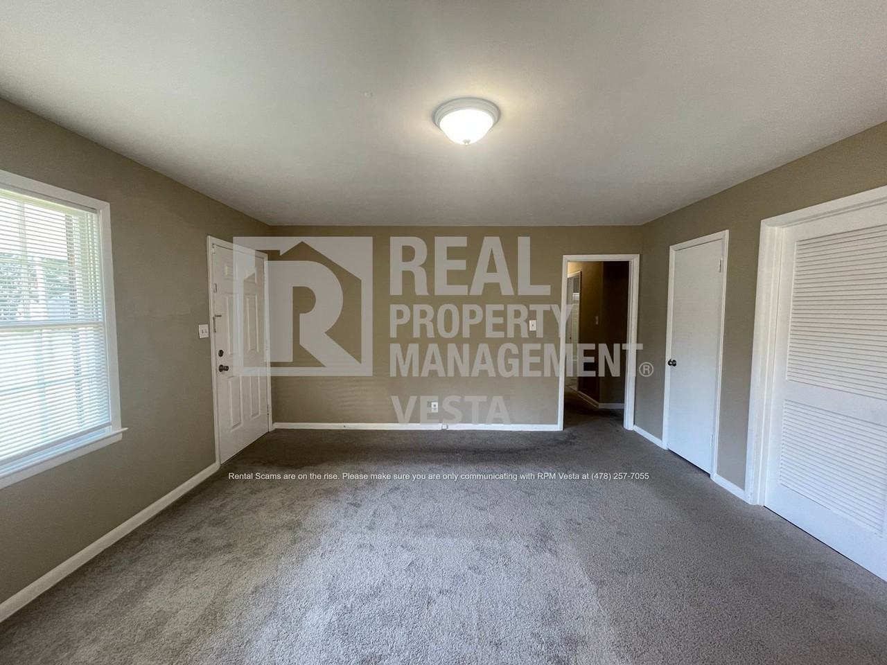 1575 Winston Dr - Photo 3 of 16