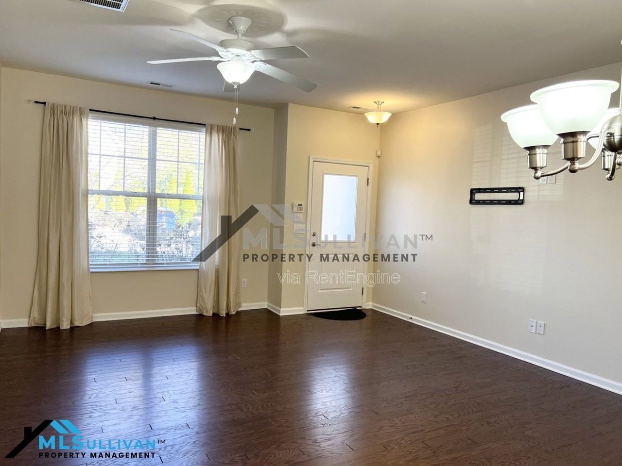 28 Sangre De Cristo Dr - Photo 3 of 29