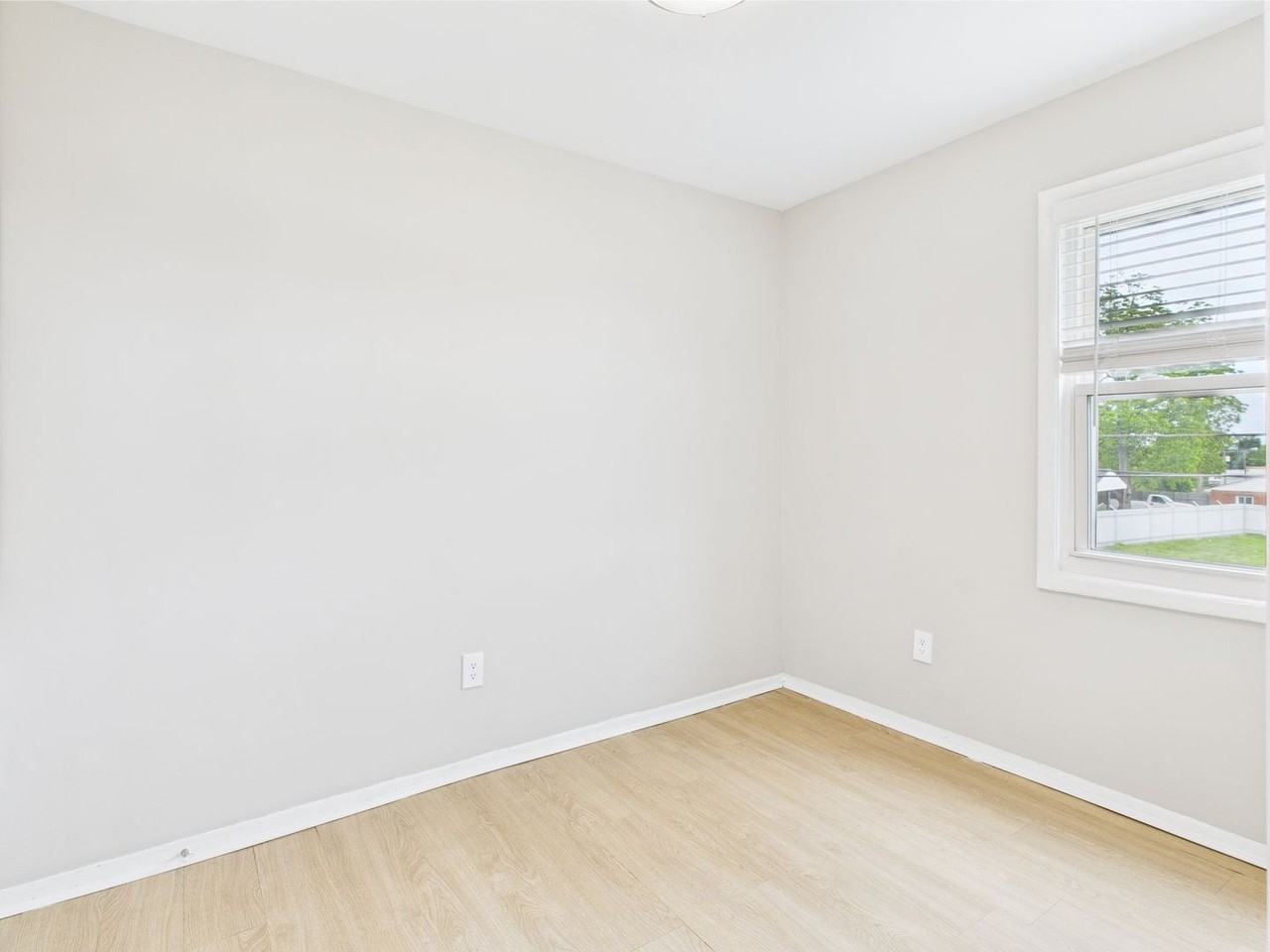 10 W 27th St #S - Photo 7 of 17