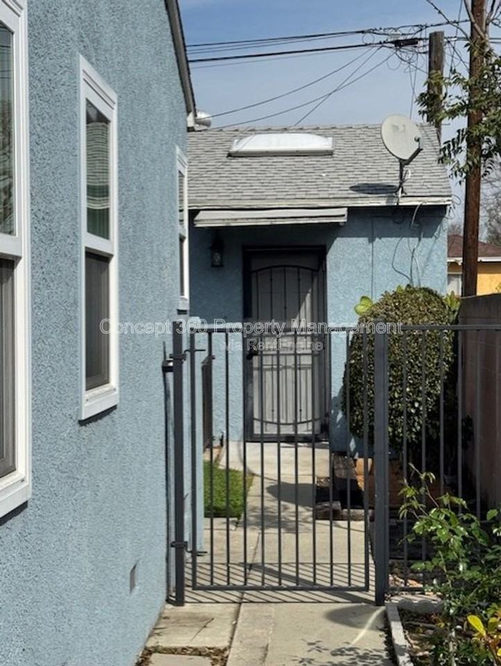 157 E Harcourt St - Photo 3 of 18