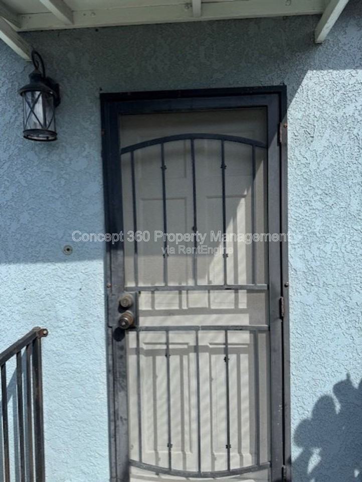 157 E Harcourt St - Photo 5 of 18