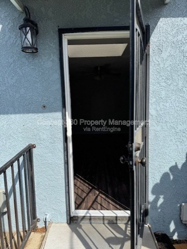 157 E Harcourt St - Photo 6 of 18