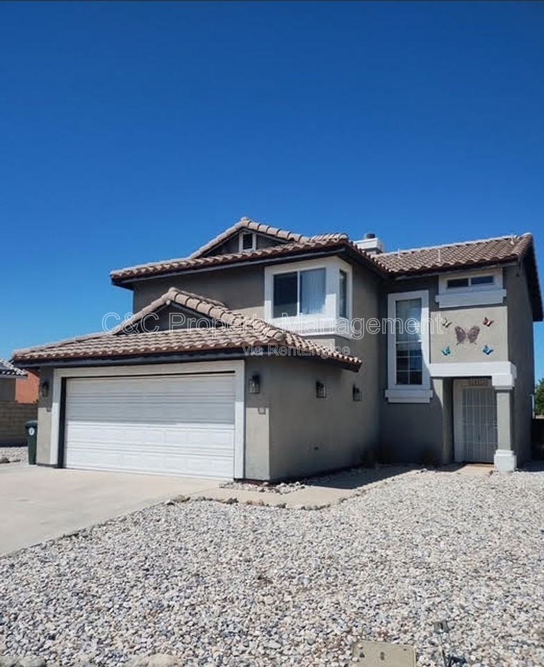 14572 Huntridge Ct - Photo 2 of 23