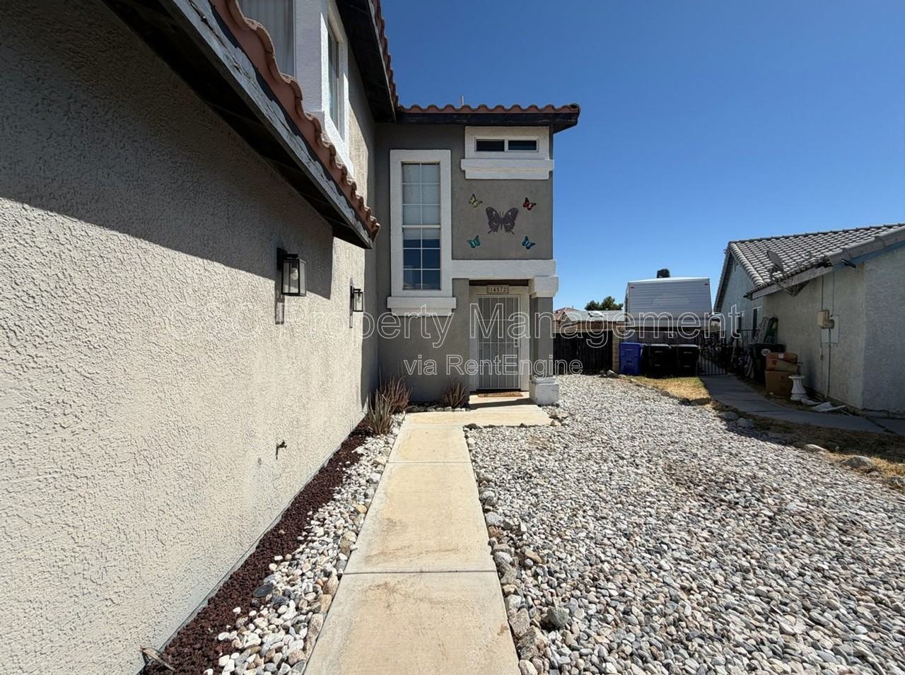 14572 Huntridge Ct - Photo 4 of 23